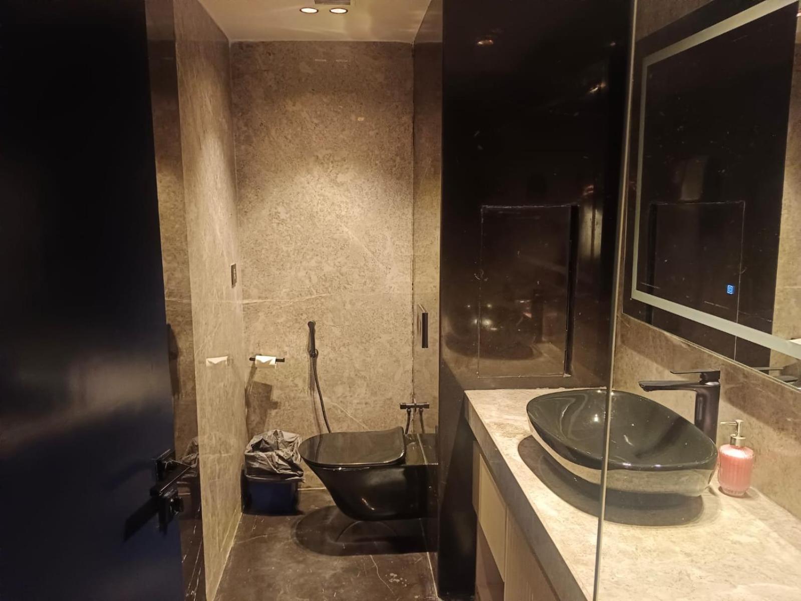 The Galgotias Hotel Gurugram Gurgaon Ngoại thất bức ảnh
